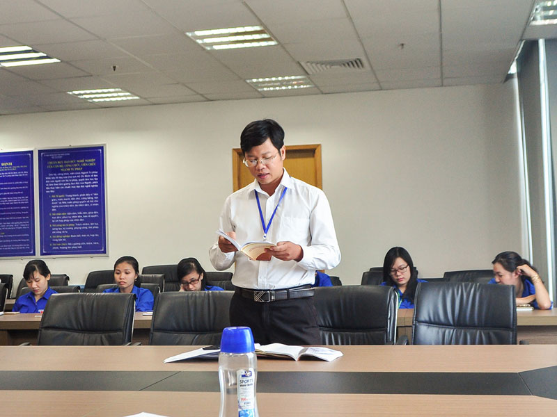 ngayphapluat_thang5_2.jpg