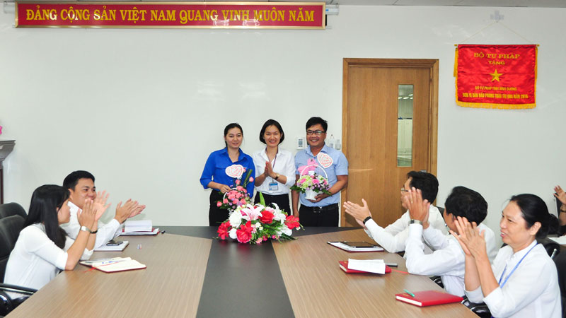 ngayphapluat_thang5_4.jpg