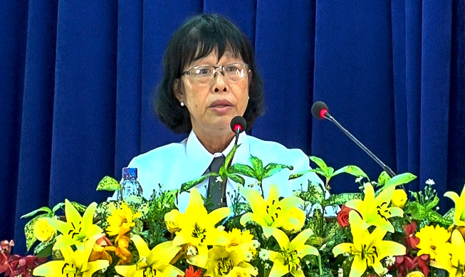 Hoang-Thi-Ngoc-Thuy---PCN-Hoi-Luat-gia.jpg