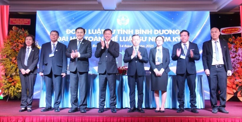 DHLUATSUHINH1.jpg